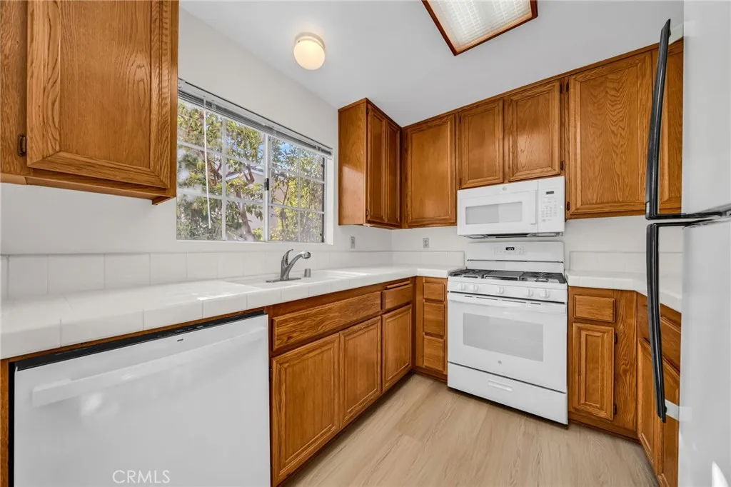 Additional image 68 of 2800 Plaza Del Amo Unit 425, Torrance, CA 90503