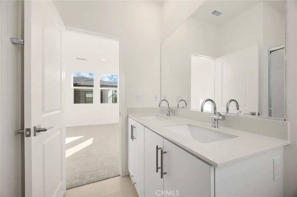 Additional image 29 of 109 S Laxore Street Unit 306, Anaheim, CA 92804