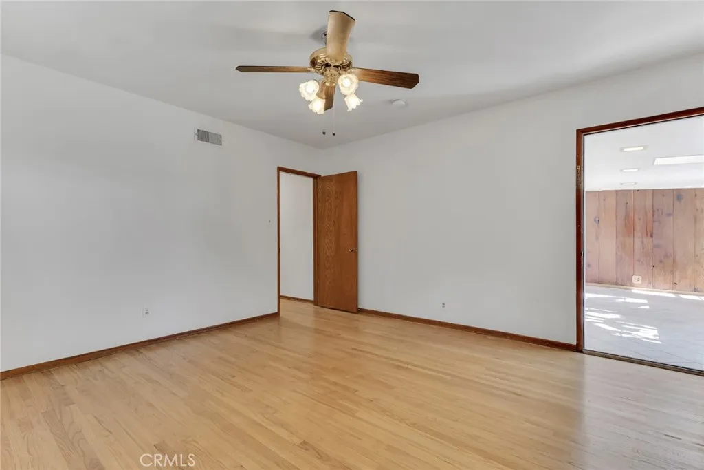 Additional image 32 of 15930 Tuba Street, North Hills, CA 91343