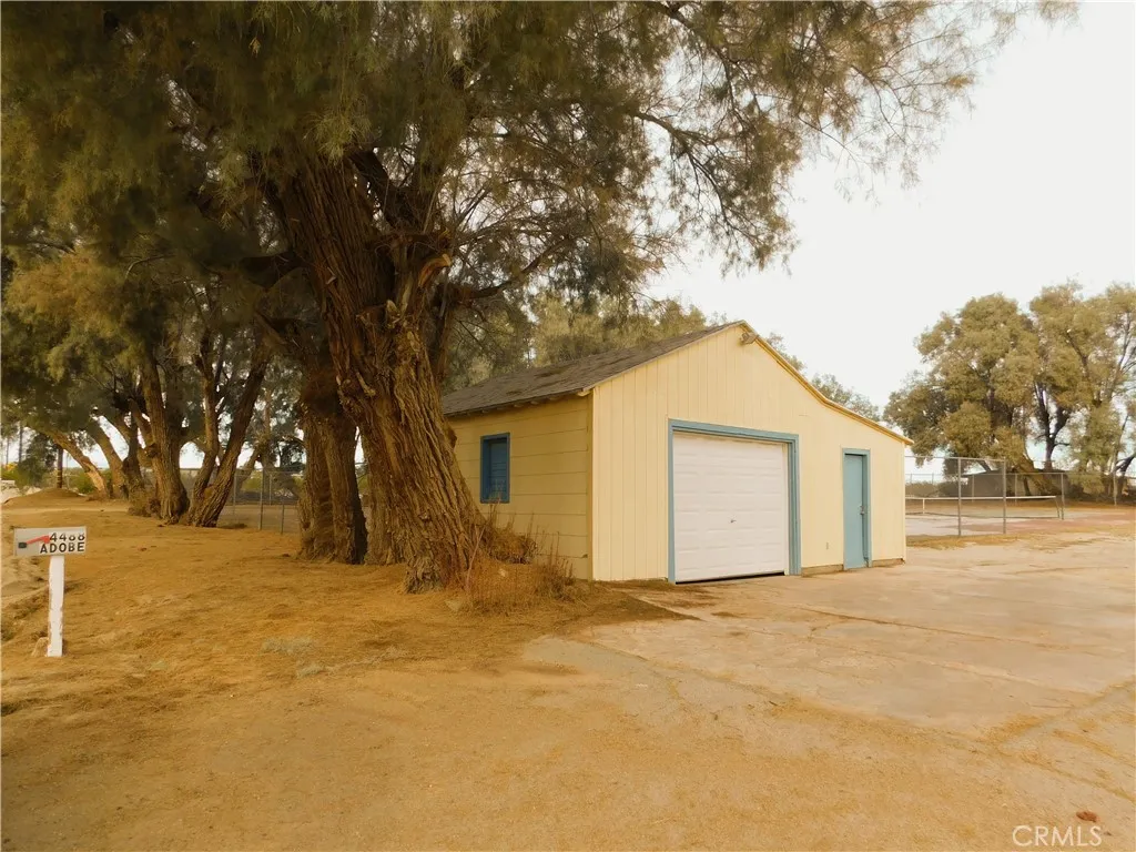 Additional image 4 of 4488 Adobe Rd, 29 Palms, CA 92277