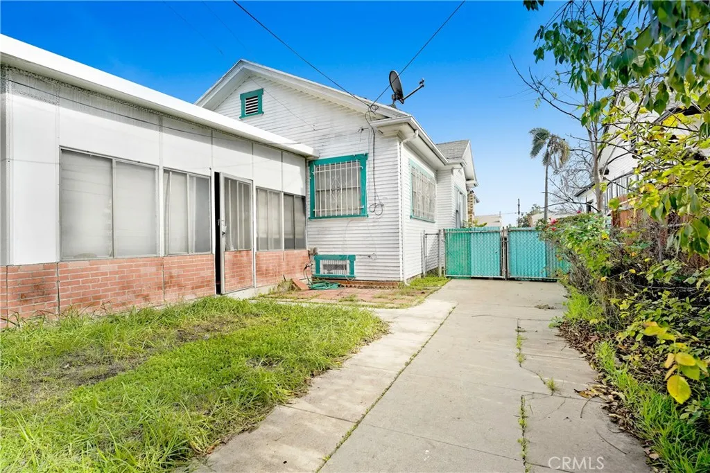 Additional image 67 of 4239 South Raymond Avenue, Los Angeles, CA 90037