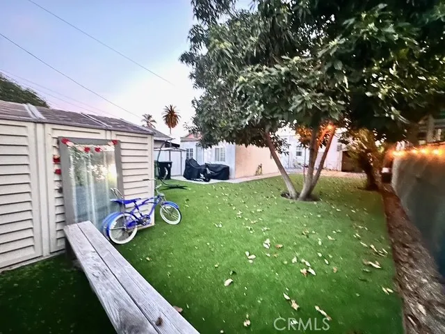 Additional image 46 of 807 E 106th St, Los Angeles, CA 90002