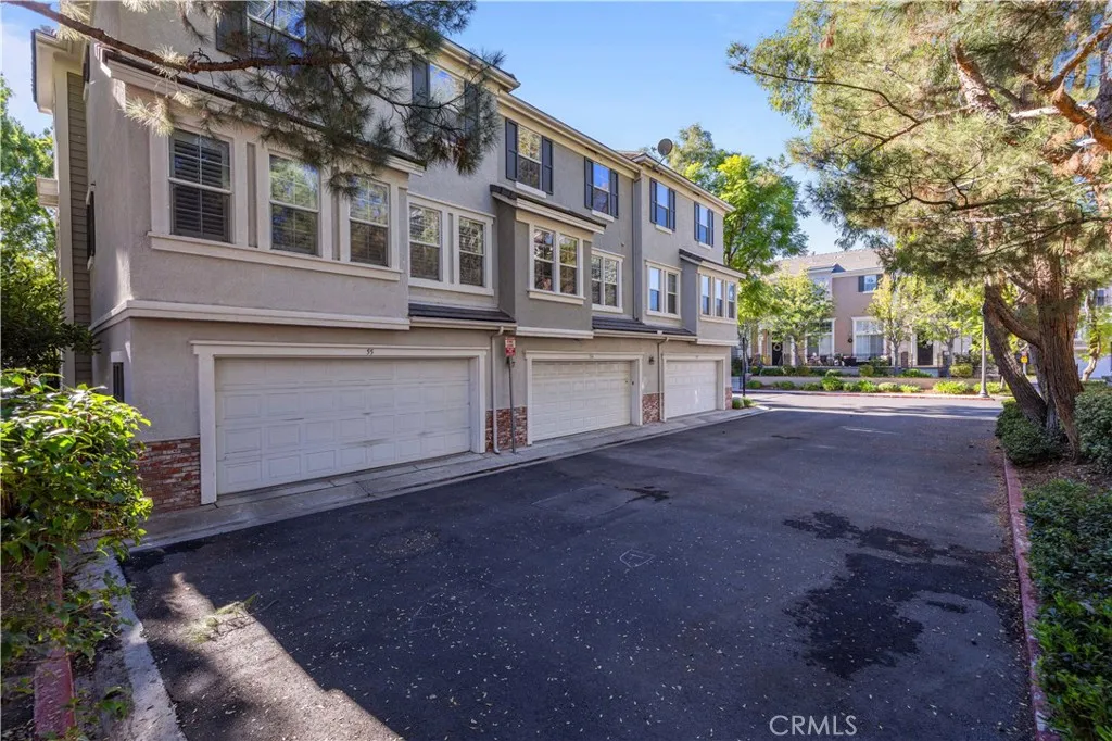 Additional image 60 of 23402 Brookdale Lane Unit 56, Valencia, CA 91355