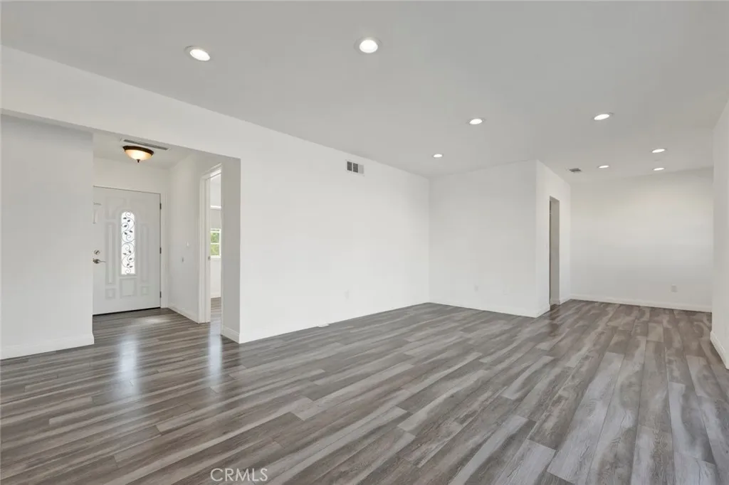 Additional image 37 of 13321 Blythe Street, North Hollywood, CA 91605