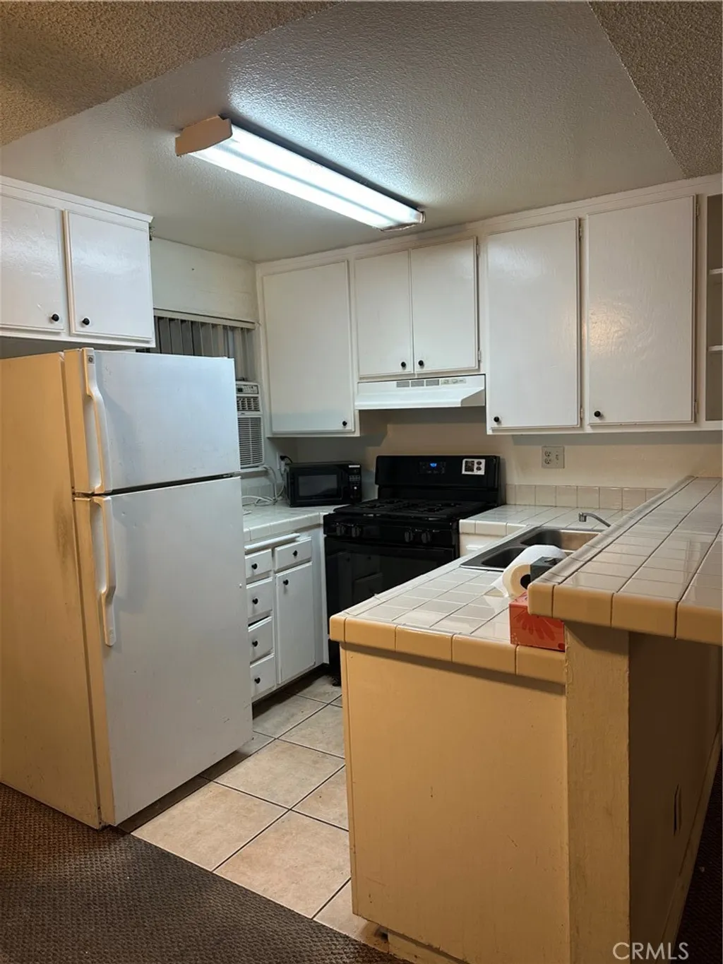 Additional image 4 of 18530 Hatteras Street Unit 212, Tarzana, CA 91356