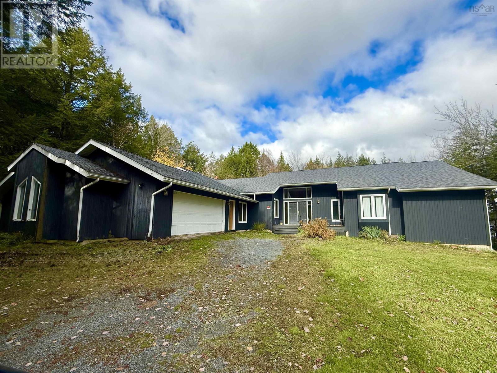 60 Lakeridge Drive|Beaver Bank|Beaver Bank, Nova Scotia B4G1C9