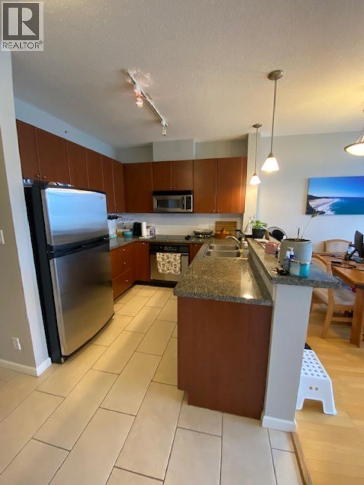 1705 4132 HALIFAX STREET|Burnaby, British Columbia V5A1L8