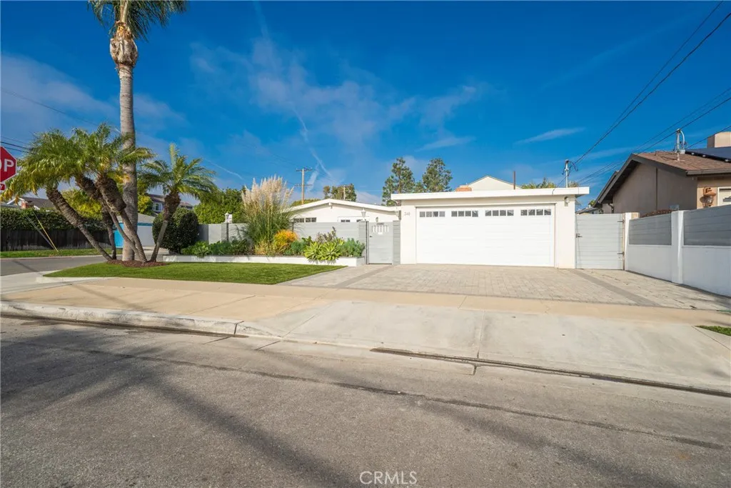 Additional image 96 of 348 Hamilton St, Costa Mesa, CA 92627