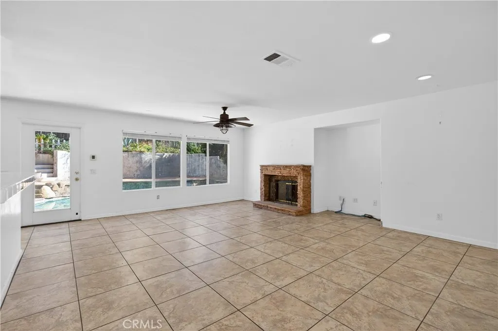 Additional image 7 of 28504 Old Coach Ct, Saugus, CA 91390