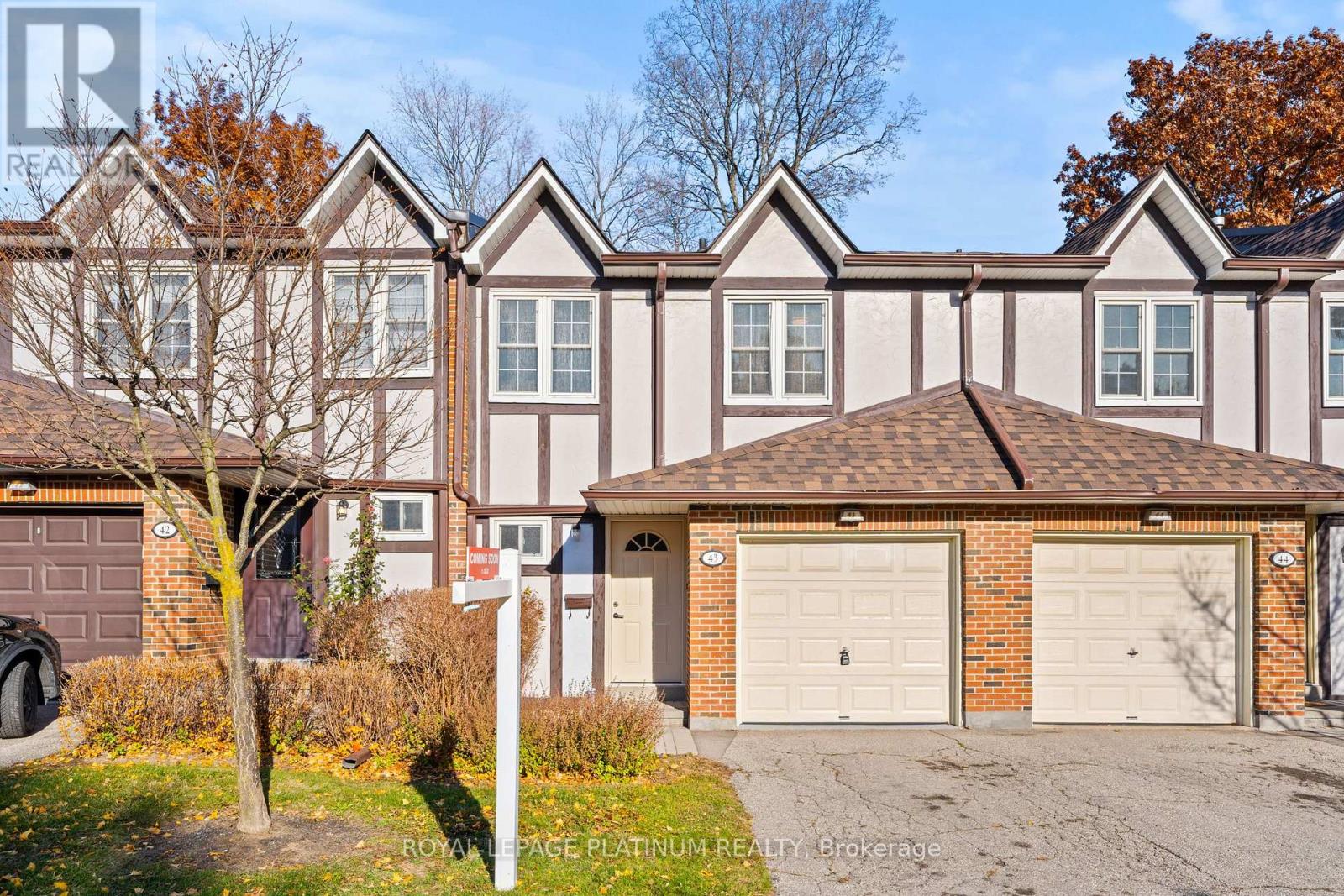 Property image for 43 - 2120 RATHBURN ROAD E|Mississauga (Rathwood), Ontario L4W2S8