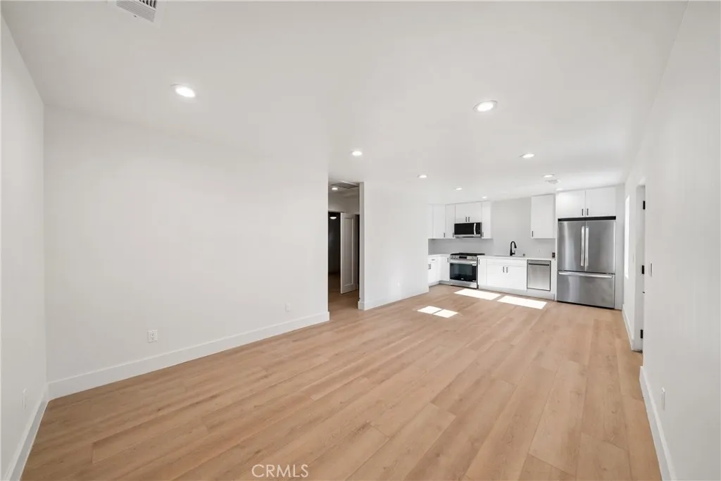 Additional image 34 of 5943 E Adderley Dr, Long Beach, CA 90808