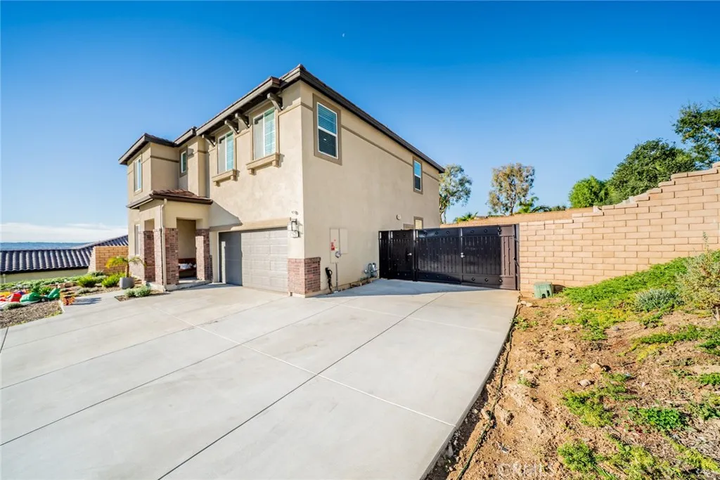Additional image 102 of 7640 Messina Heights Ln, Highland, CA 92346