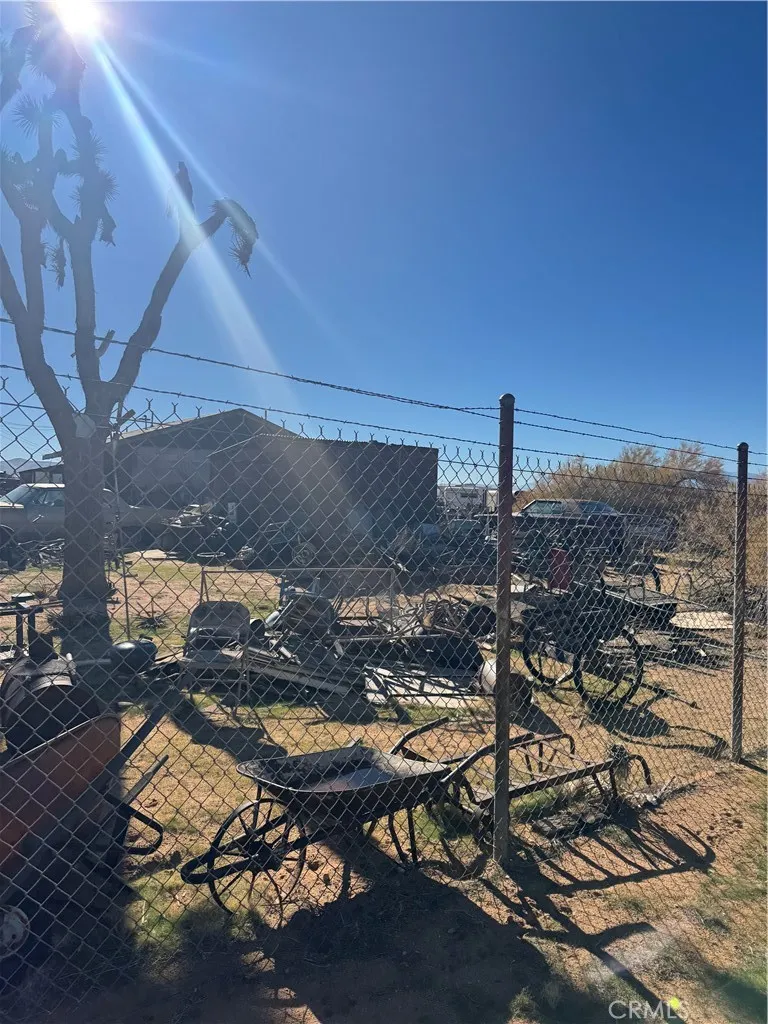 Additional image 86 of 14423 Lynn Rd, Apple Valley, CA 92307
