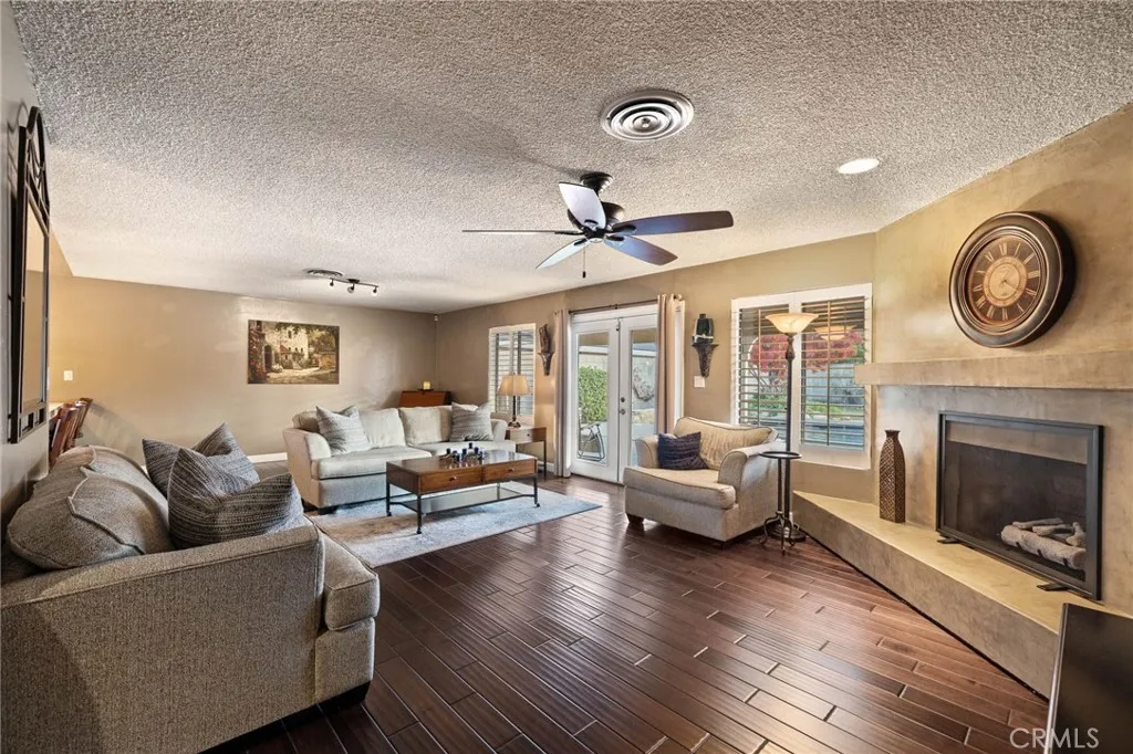 Additional image 9 of 6001 Meadow Glen Way, Bakersfield, CA 93306