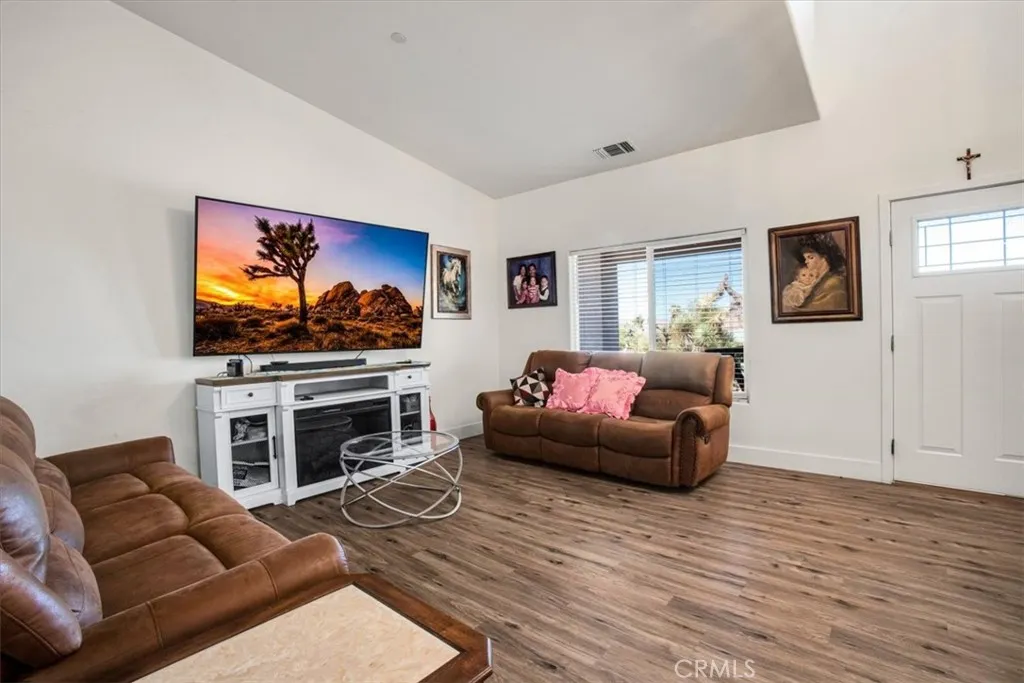 Additional image 10 of 58385 Delano Trl, Yucca Valley, CA 92284