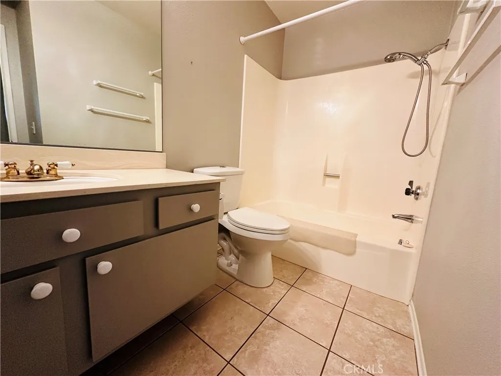 Additional image 12 of 444 E Thornton Ave, Hemet, CA 92543