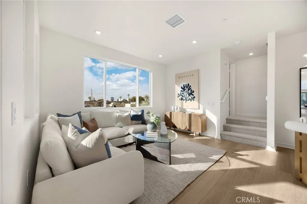 Additional image 9 of 109 S Laxore Street Unit 306, Anaheim, CA 92804