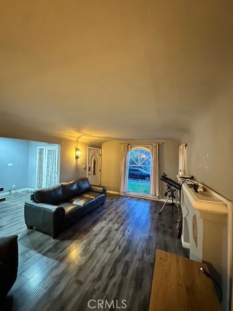 Additional image 31 of 807 E 106th St, Los Angeles, CA 90002