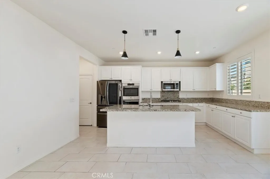 Additional image 16 of 19435 Fortunello Ave, Riverside, CA 92508