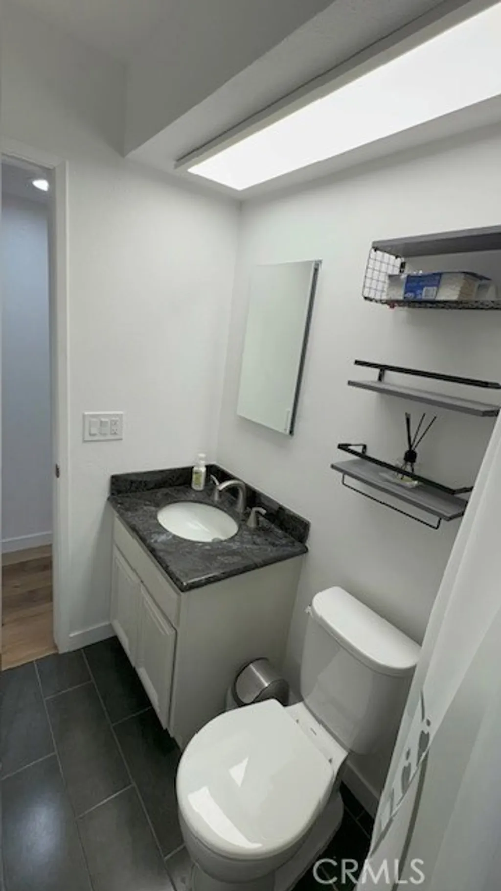 Additional image 11 of 18326 Collins Street Unit F, Tarzana, CA 91356