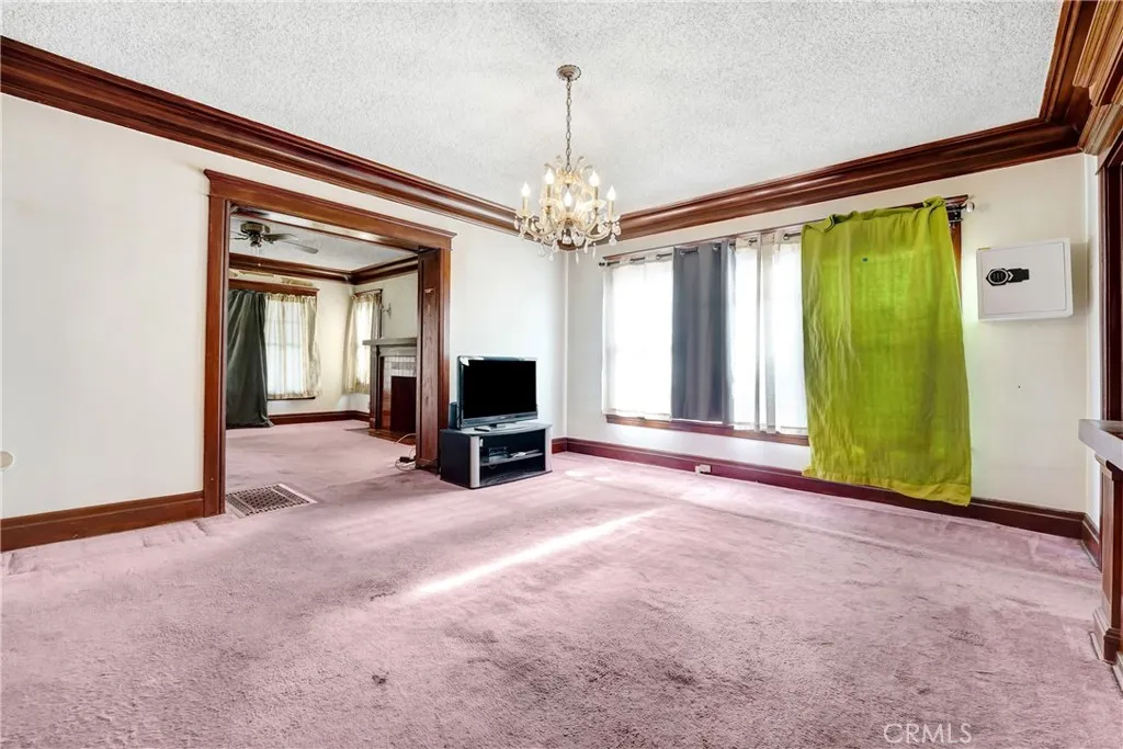 Additional image 9 of 4239 South Raymond Avenue, Los Angeles, CA 90037