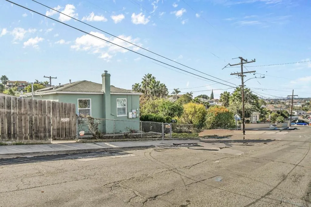 Additional image 57 of 5977 Balmoral Drive, San Diego, CA 92114