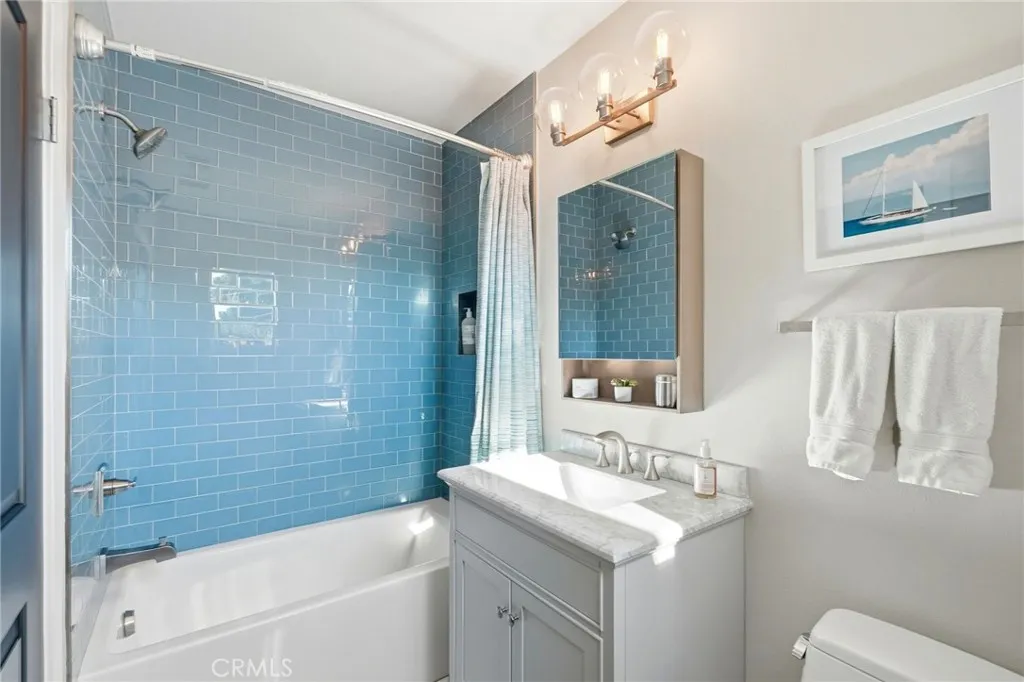 Additional image 36 of 2311 W Clark Avenue, Burbank, CA 91506