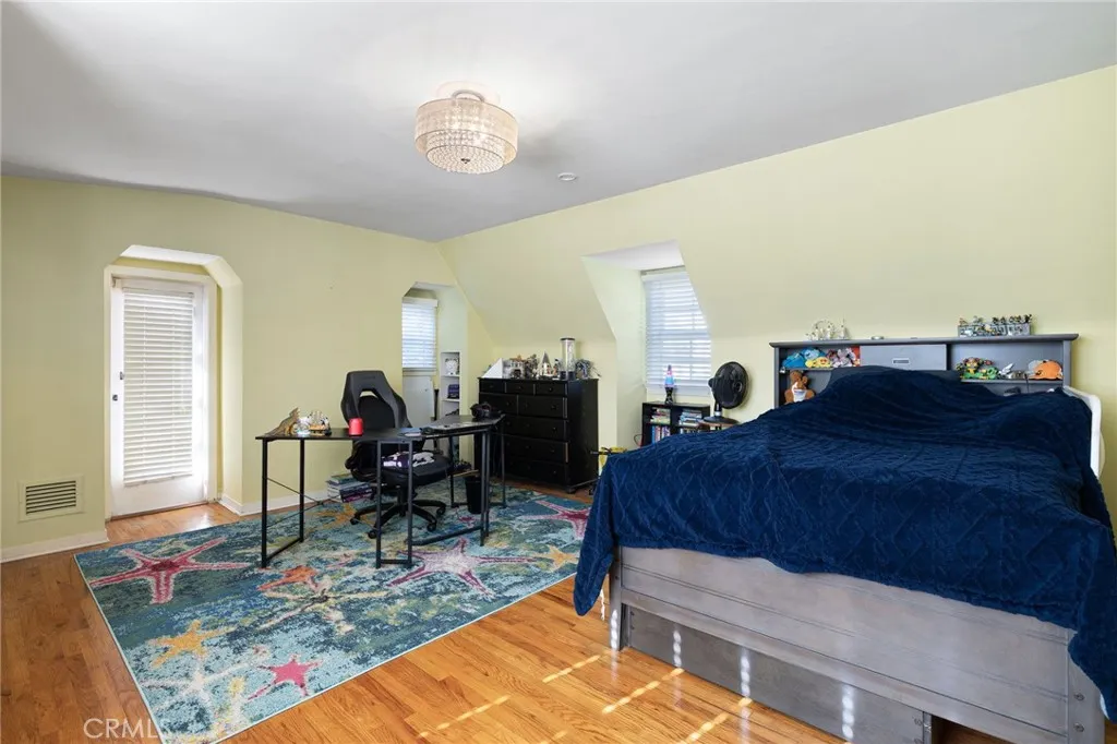 Additional image 109 of 2964 Lombardy Rd, Pasadena, CA 91107