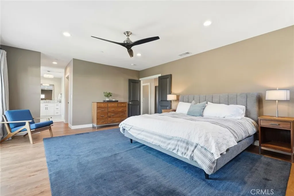 Additional image 95 of 2311 W Clark Avenue, Burbank, CA 91506