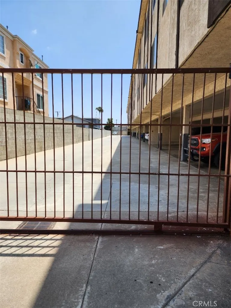 Additional image 7 of 15116 S Raymond Avenue Unit 104, Gardena, CA 90247