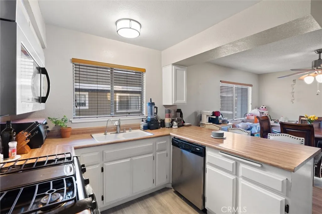 Additional image 16 of 1929 Glenoaks Blvd Unit 122, San Fernando, CA 91340