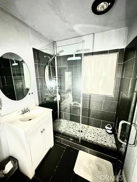 Additional image 36 of 807 E 106th St, Los Angeles, CA 90002