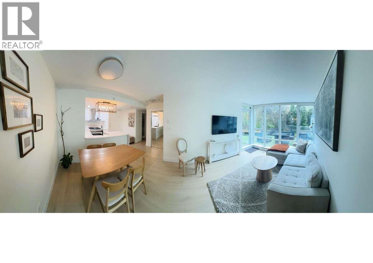 202 1033 MARINASIDE CRESCENT|Vancouver, British Columbia V6Z3A3