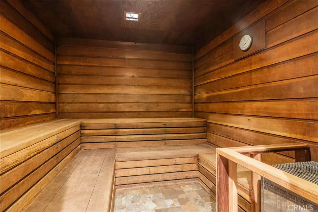 Additional image 62 of 221 Canyon Blvd Unit 206, Mammoth Lakes, CA 93546