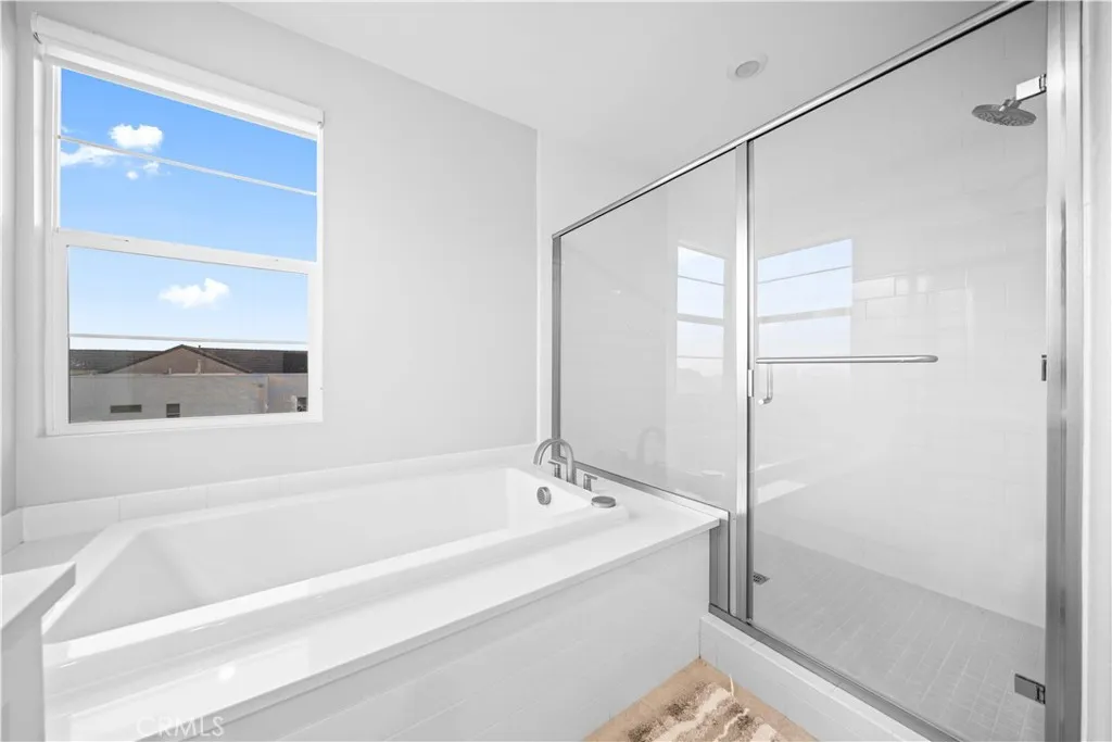 Additional image 78 of 119 Glance, Irvine, CA 92618