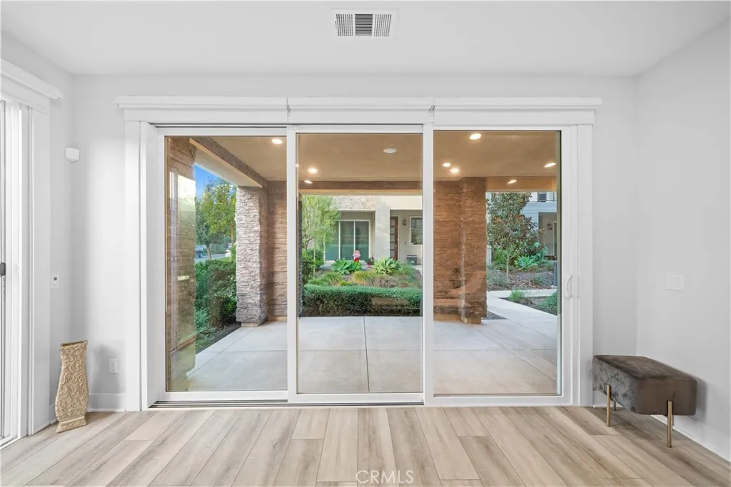 Additional image 7 of 119 Glance, Irvine, CA 92618