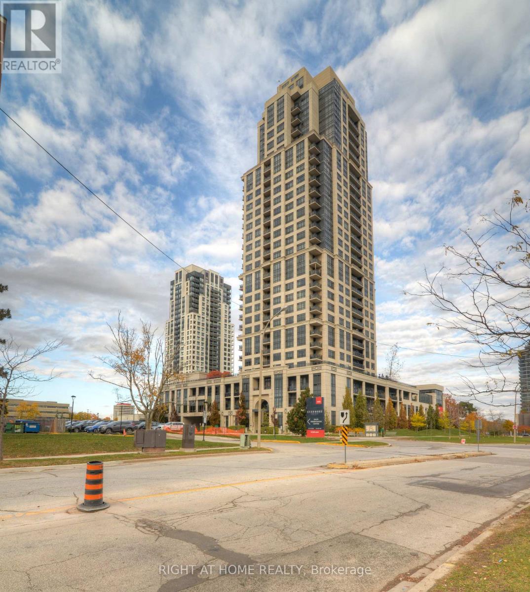 Property image for 1601 - 6 EVA ROAD|Toronto (Etobicoke West Mall), Ontario M9C0B1