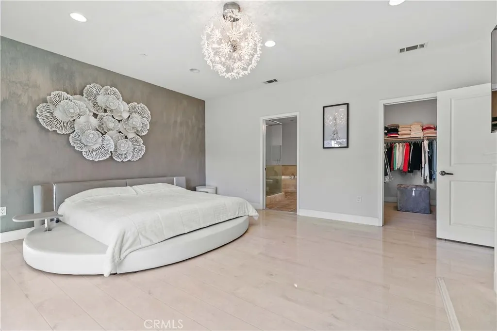 Additional image 120 of 6920 Valmont Unit 5, Tujunga, CA 91042