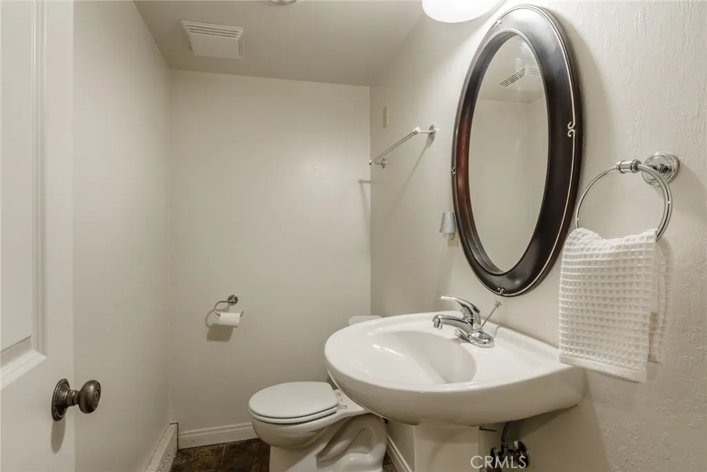 Additional image 56 of 221 Canyon Blvd Unit 206, Mammoth Lakes, CA 93546