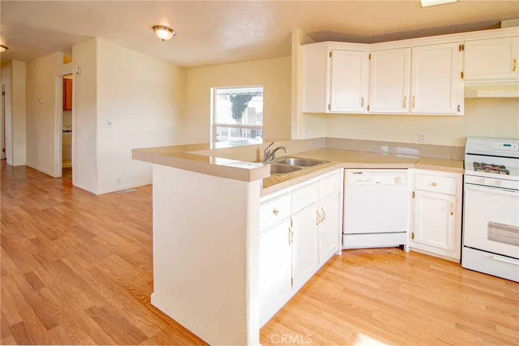 Additional image 16 of 4444 E Avenue R Unit 35, Palmdale, CA 93552