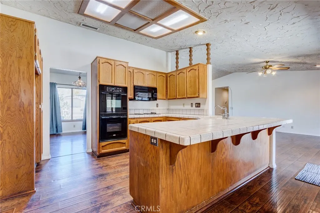 Additional image 56 of 14076 Wawona Road, Apple Valley, CA 92307