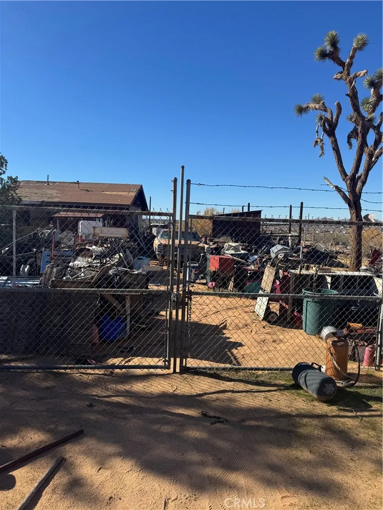 Additional image 83 of 14423 Lynn Rd, Apple Valley, CA 92307