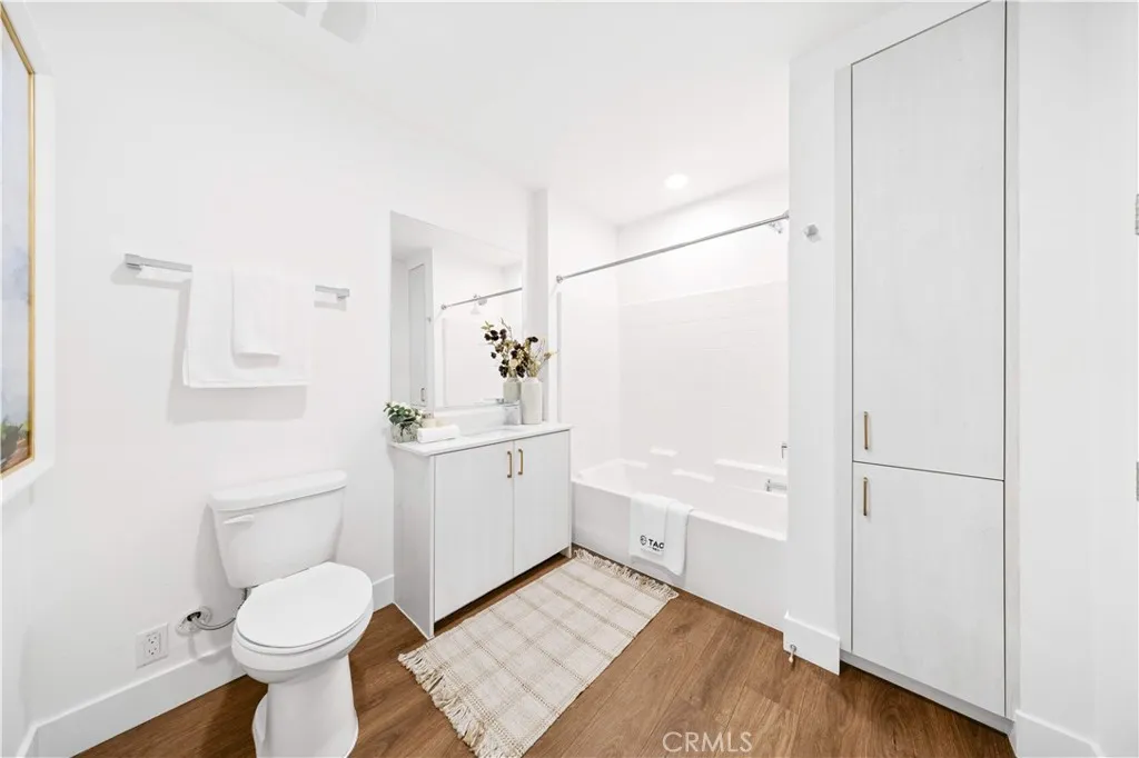 Additional image 12 of 709 E Walnut Street Unit 222, Pasadena, CA 91101