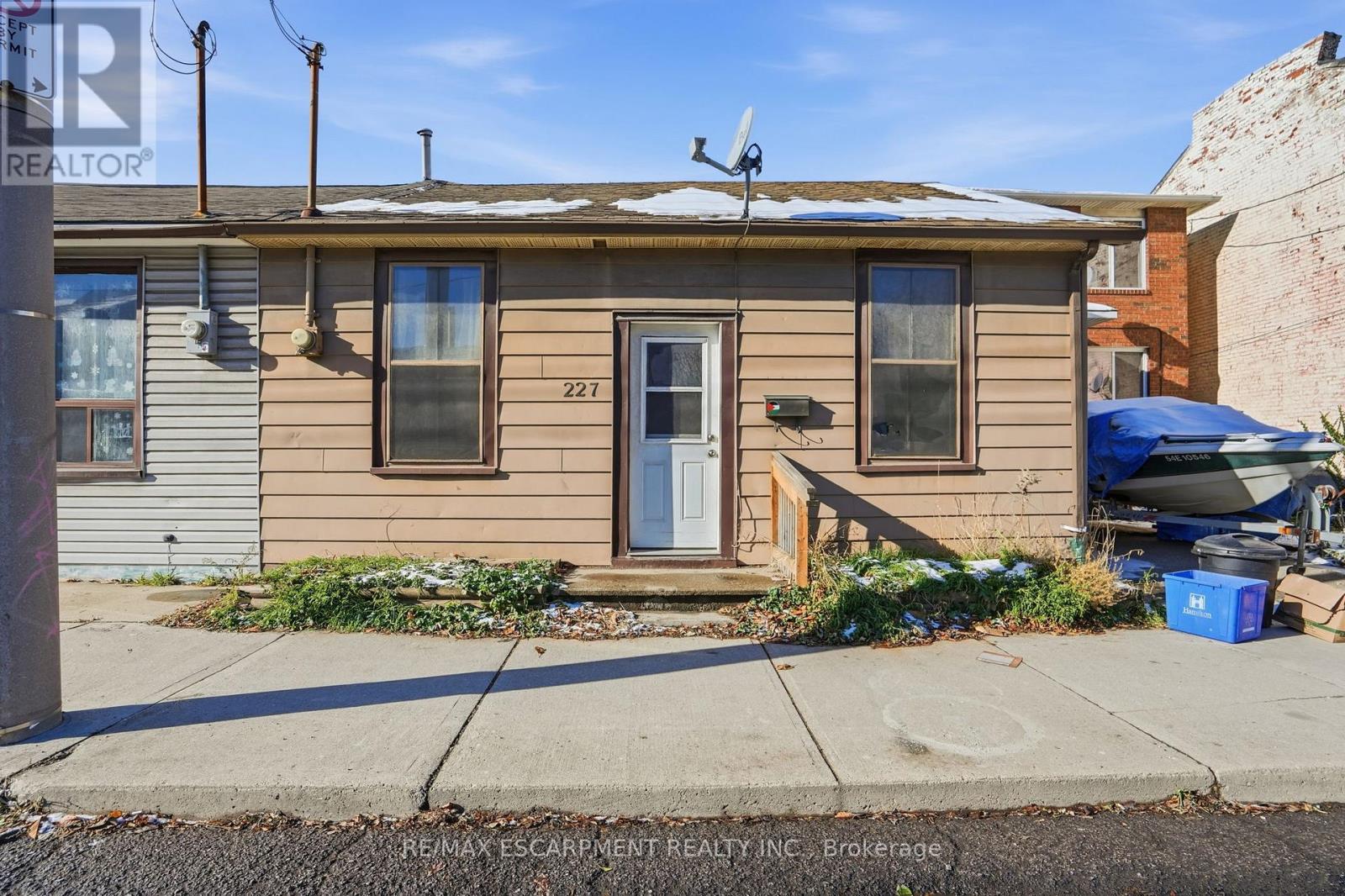 Property image for 227 WELLINGTON STREET N|Hamilton (Beasley), Ontario L8L5A7