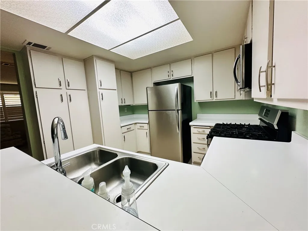 Additional image 21 of 444 E Thornton Ave, Hemet, CA 92543