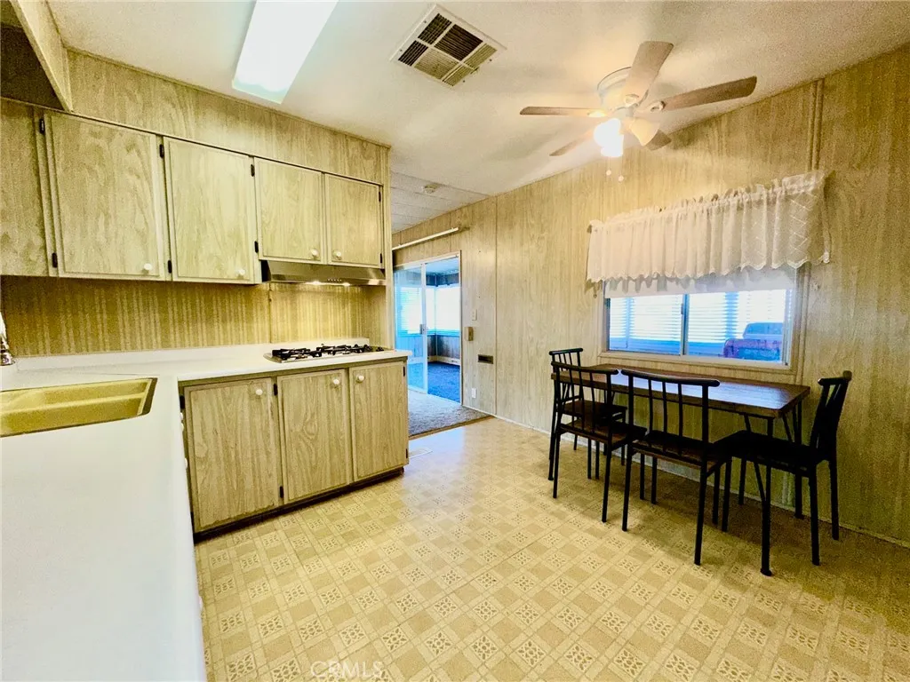 Additional image 37 of 332 N Lyon Ave Unit 105, Hemet, CA 92543