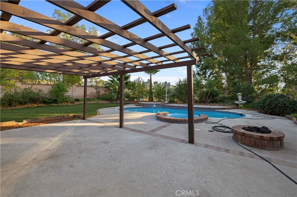 Additional image 95 of 18838 Cabral St, Canyon Country, CA 91351