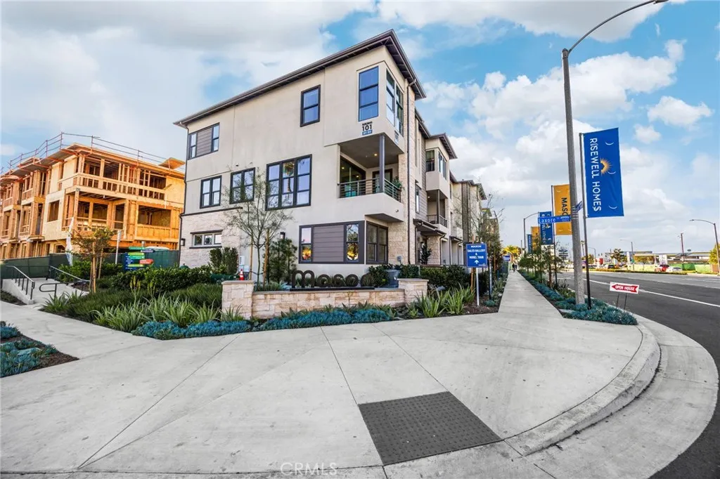 Additional image 44 of 109 S Laxore Street Unit 306, Anaheim, CA 92804