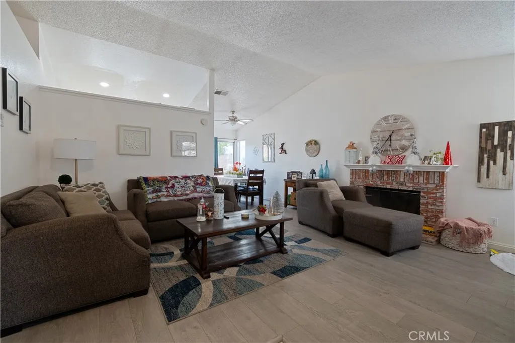 Additional image 29 of 2520 Shady Glen Ln, San Bernardino, CA 92408