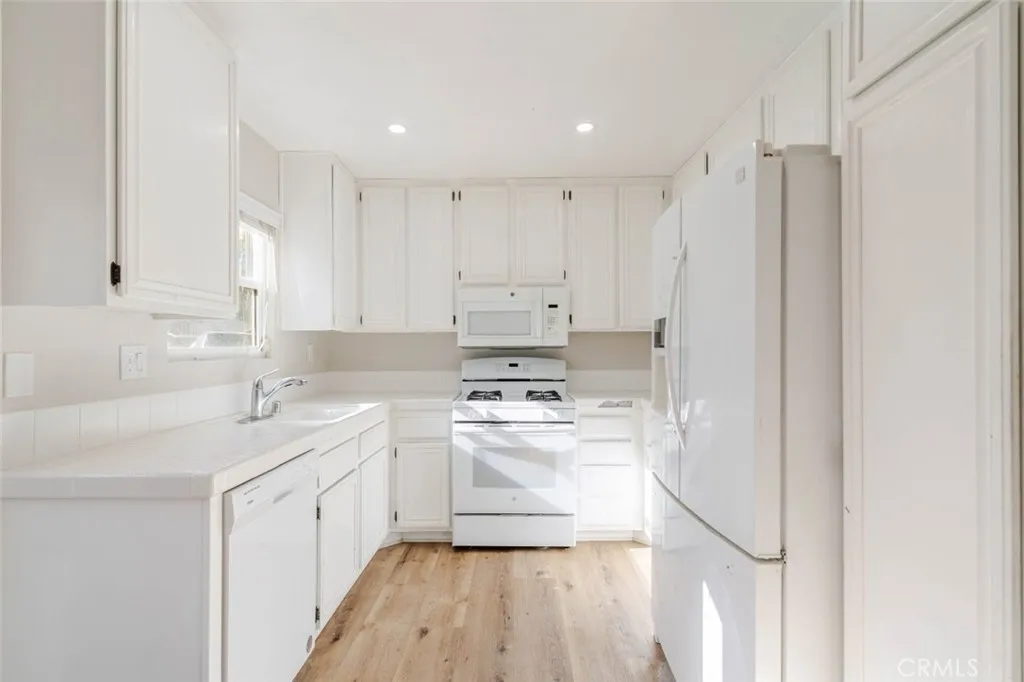 Additional image 13 of 44022 31st Street W, Lancaster, CA 93536